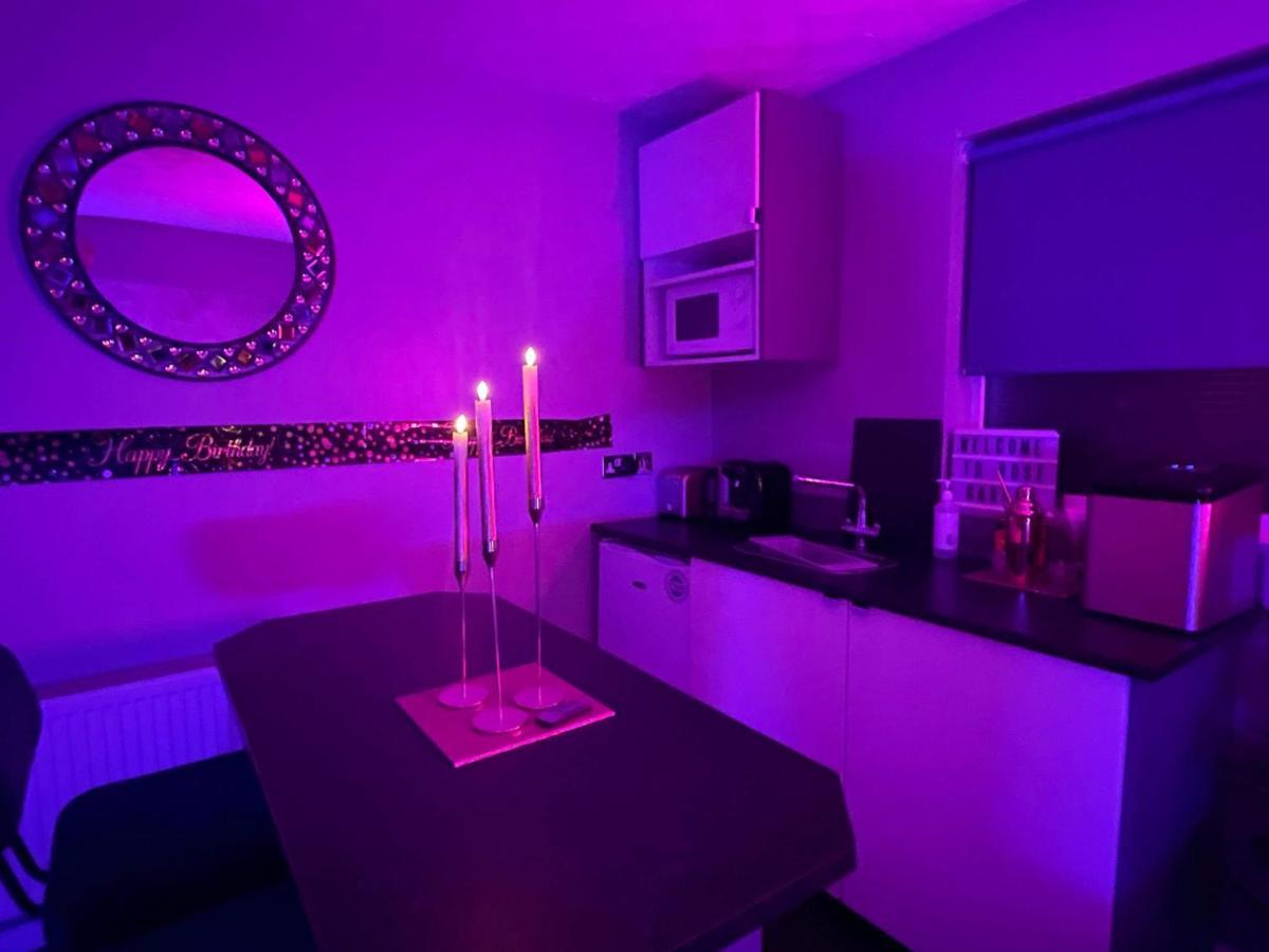 The Rose Garden Room - Self Contained Studio Ballycastle Esterno foto