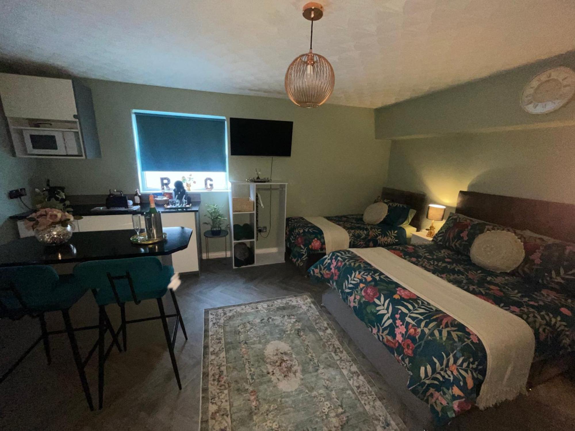 The Rose Garden Room - Self Contained Studio Ballycastle Esterno foto