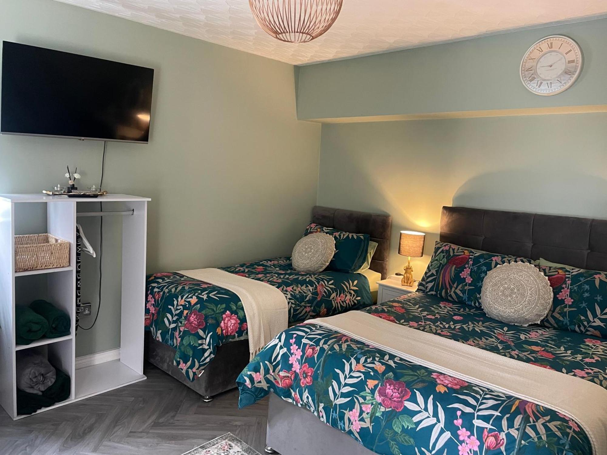 The Rose Garden Room - Self Contained Studio Ballycastle Esterno foto